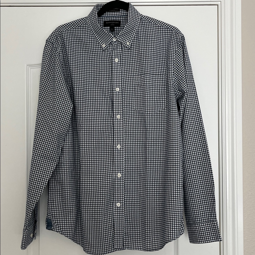 Banana Republic navy blue and white Checkered Casual Button Down Shirt